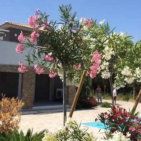 Appt Terrasse & Piscine - 6 Pers Apartment *